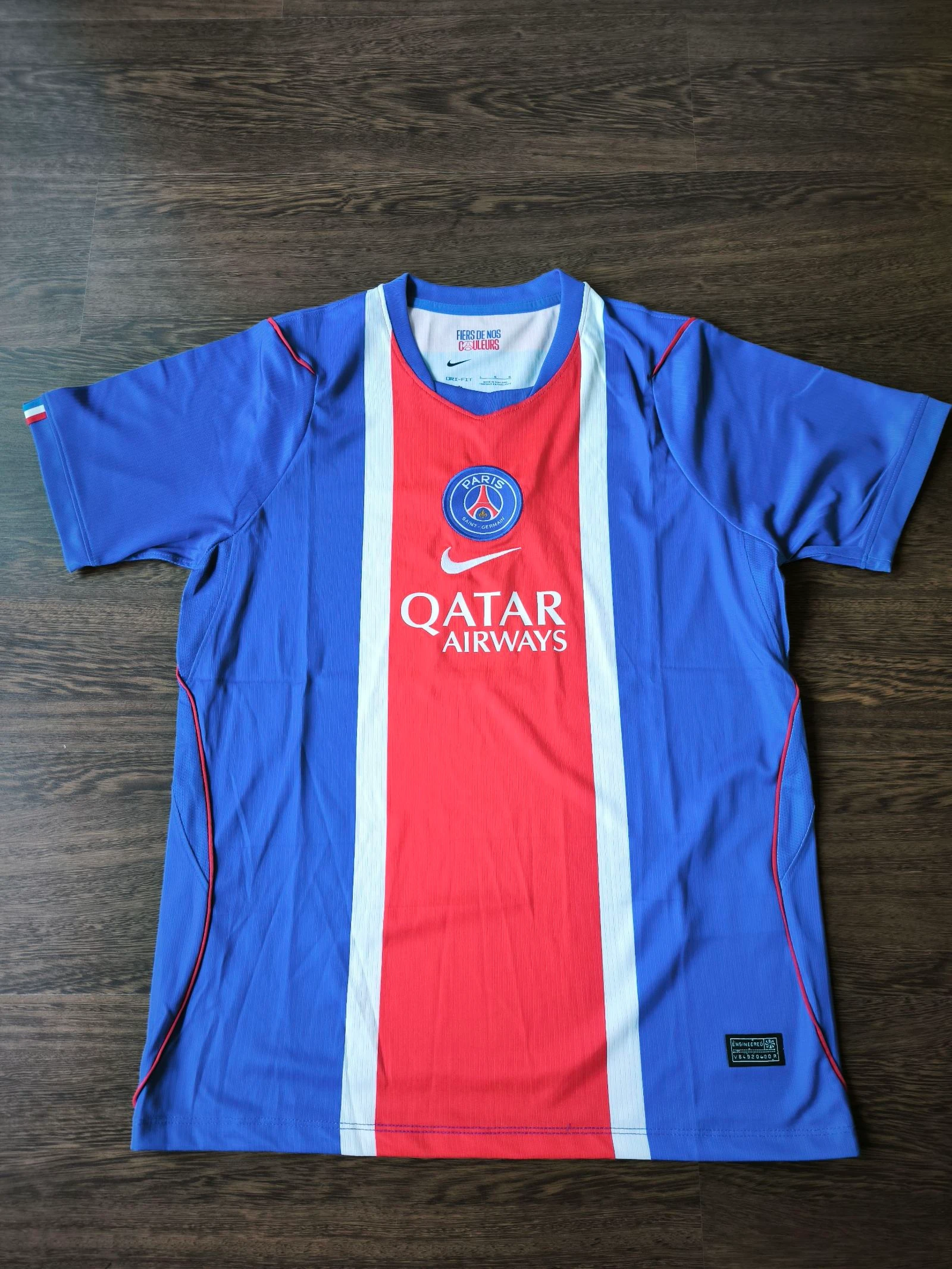 Camisola principal do PSG 